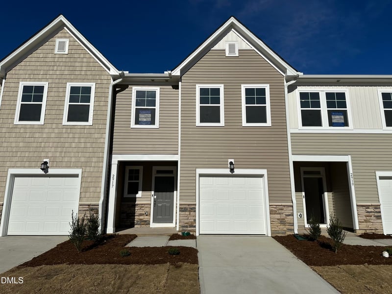 2917 Hickory Field Dr, Raleigh, NC 27616