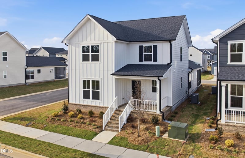 2917 Horse Rein Pl, Willow Springs, NC 27592