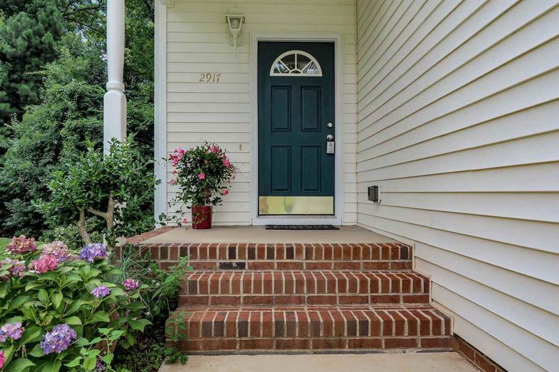 2917 Rainford Ct, Raleigh, NC 27603