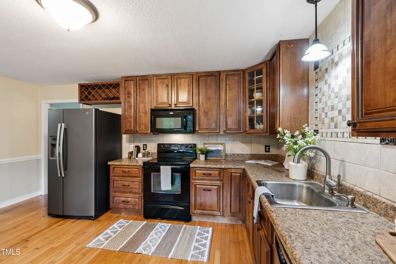 2917 Trestle Ct, Fuquay Varina, NC 27526