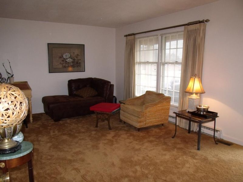 2918 Ardmore St, Burlington, NC 27215