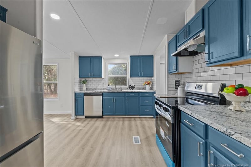 2918 Dothan Dr, Fayetteville, NC 28306