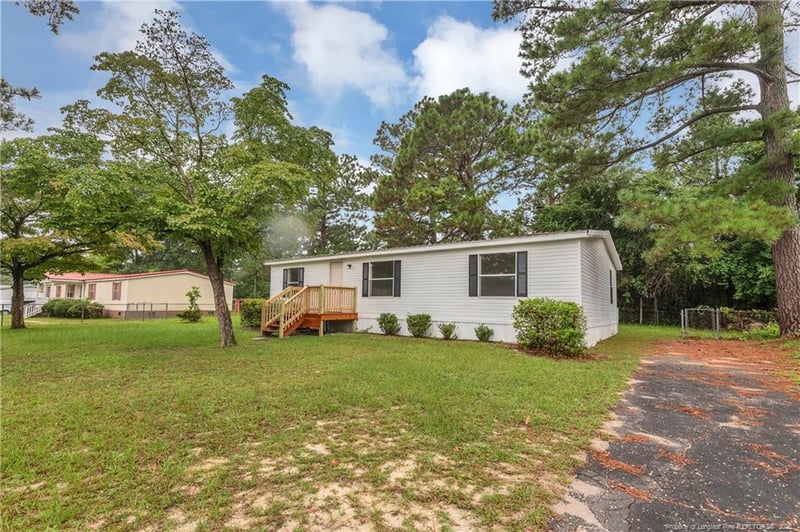 2918 Dothan Dr, Fayetteville, NC 28306