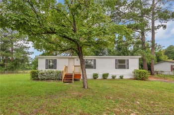 2918 Dothan Dr, Fayetteville, NC 28306