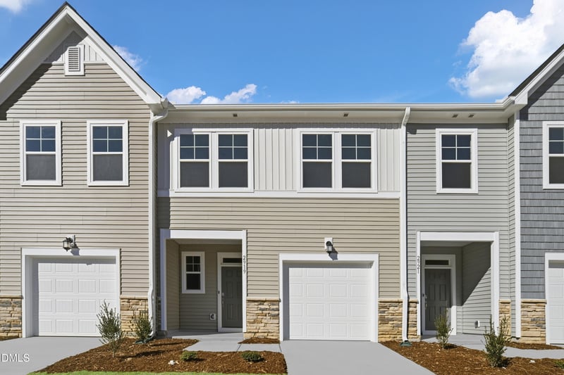 2919 Hickory Field Dr, Raleigh, NC 27616