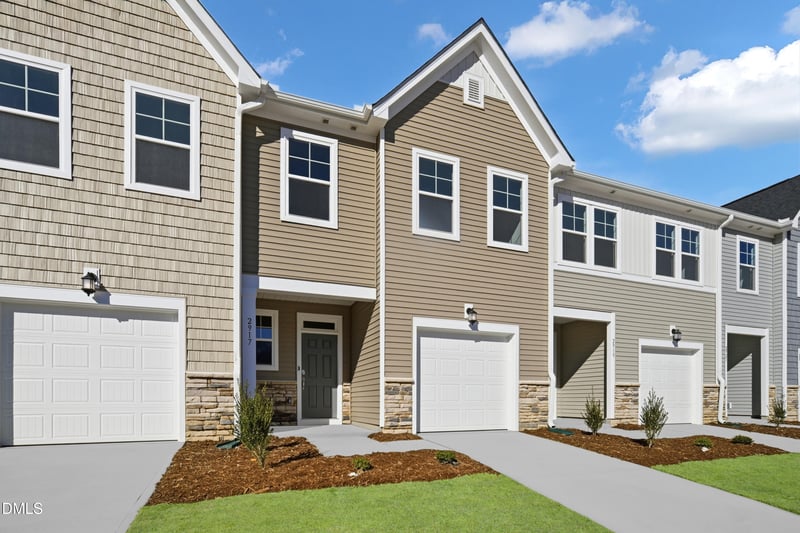 2919 Hickory Field Dr, Raleigh, NC 27616