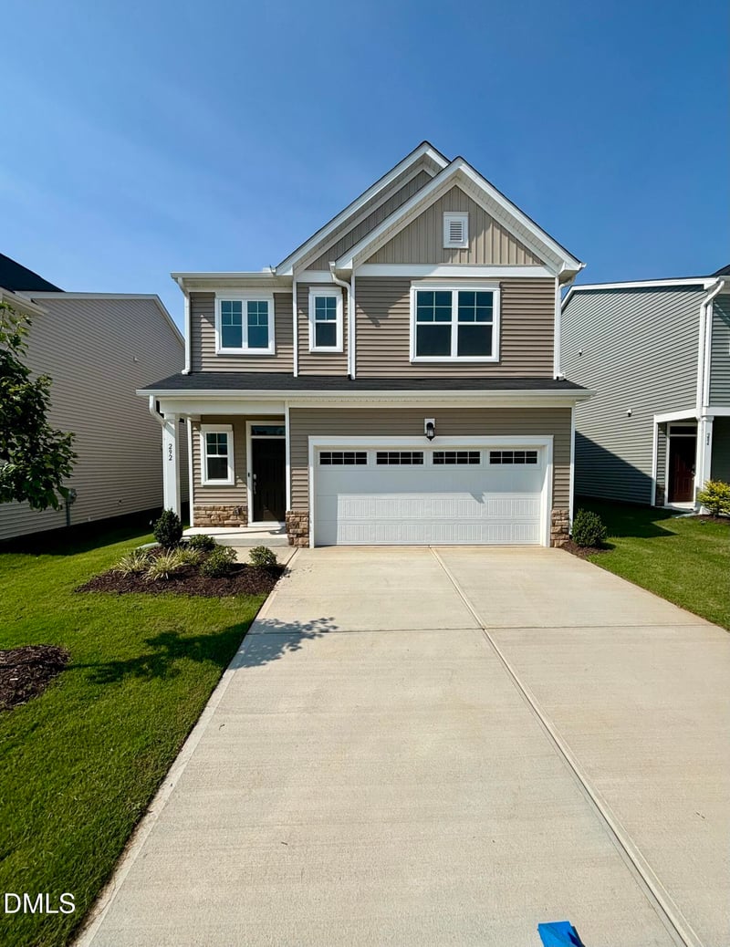 292 Beachcomber Dr, Lillington, NC 27546