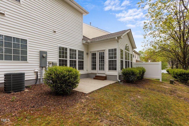 292 Joshua Glen Ln, Cary, NC 27519