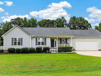 292 Middle Landing Dr, Smithfield, NC 27577