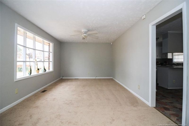 292 Murray Fork Dr, Fayetteville, NC 28314