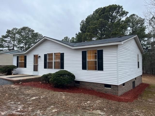 292 Nicole Dr, Sanford, NC 27332