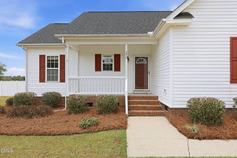 292 River Birch Rn, Coats, NC 27521