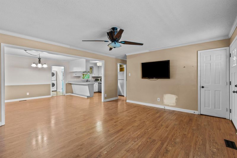 2920 Hamlin Rd, Durham, NC 27704