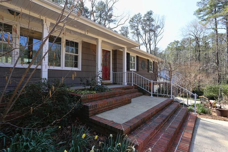 2921 Buckingham Rd, Durham, NC 27707