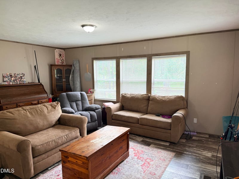 2921 Edgemont Rd, Wendell, NC 27591