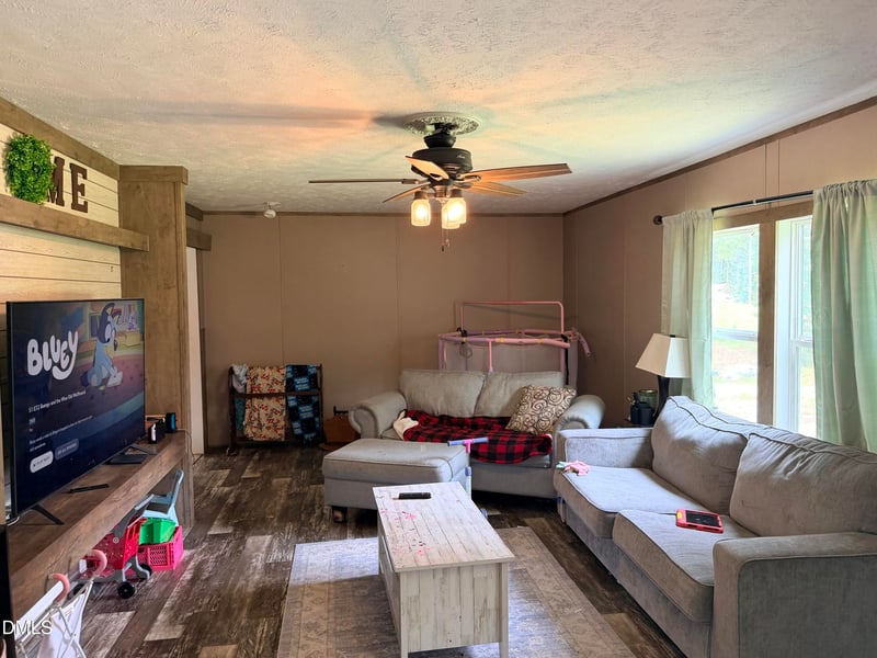 2921 Edgemont Rd, Wendell, NC 27591