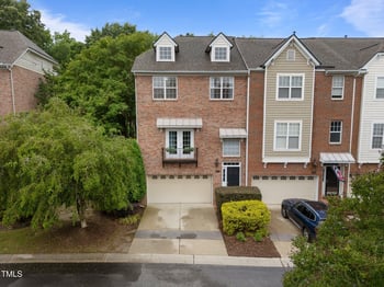 2921 Imperial Oaks Dr, Raleigh, NC 27614