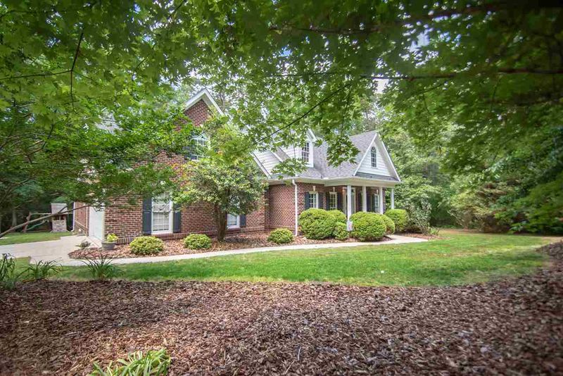 2921 Lauren Oaks Dr, Raleigh, NC 27616