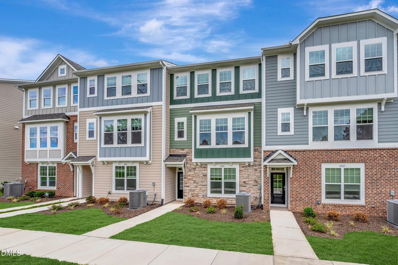 2921 Richardson Rd, Apex, NC 27502