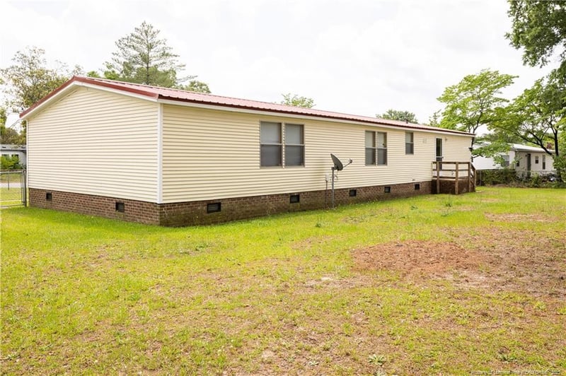 2922 Dothan Dr, Fayetteville, NC 28306
