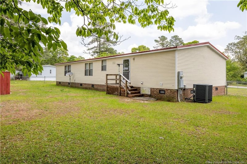 2922 Dothan Dr, Fayetteville, NC 28306