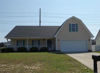 2923 High Plains Dr, Hope Mills, NC 28348