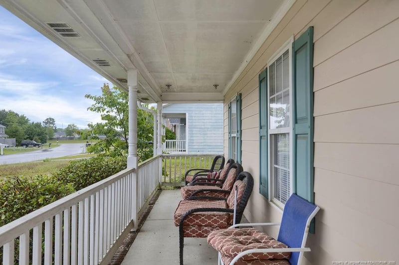 2923 High Plains Dr, Hope Mills, NC 28348
