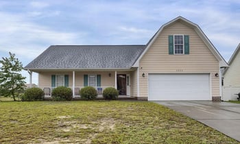 2923 High Plains Dr, Hope Mills, NC 28348