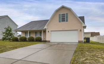 2923 High Plains Dr, Hope Mills, NC 28348