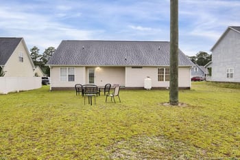 2923 High Plains Dr, Hope Mills, NC 28348