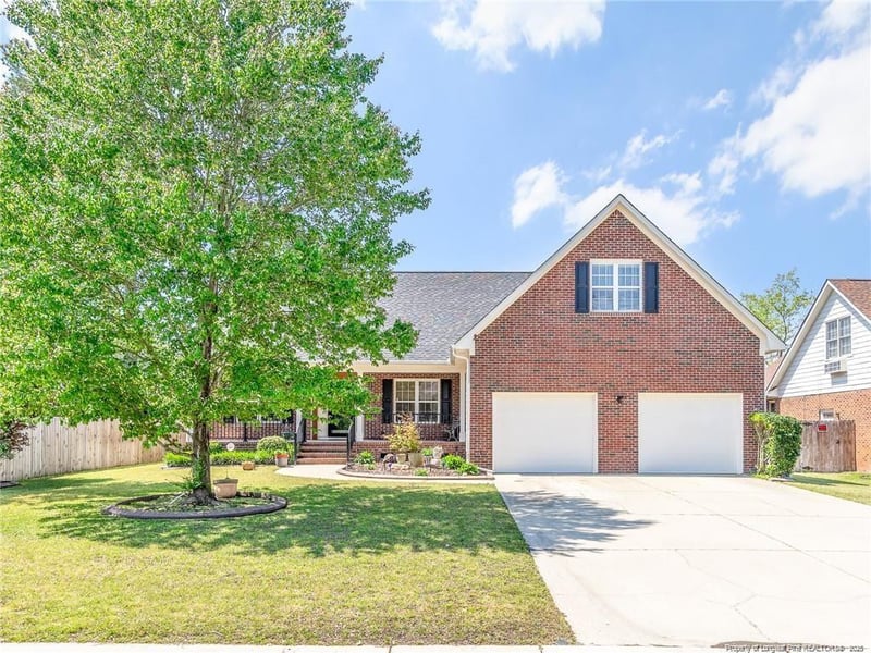 2924 Beringer Dr, Fayetteville, NC 28306