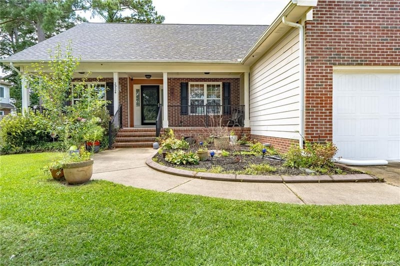 2924 Beringer Dr, Fayetteville, NC 28306