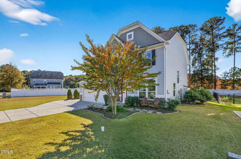 2924 Landon Ridge Dr, New Hill, NC 27562