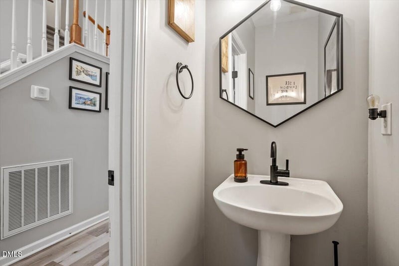 2925 Carriage Meadows Dr, Wake Forest, NC 27587