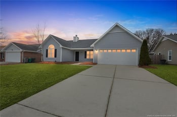 2928 Chillingworth Dr, Fayetteville, NC 28306