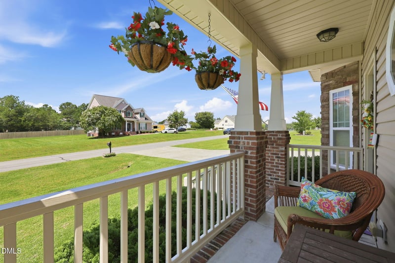 2928 Plantation Glen Dr, Zebulon, NC 27597