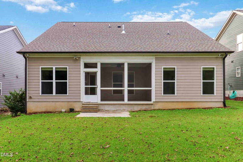 2929 High Plains Dr, Fuquay Varina, NC 27526