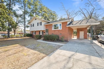 2929 Skycrest Dr, Fayetteville, NC 28304