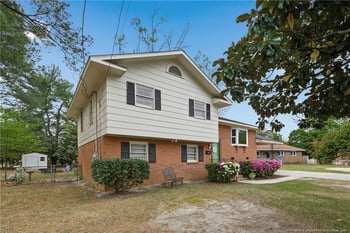 2929 Skycrest Dr, Fayetteville, NC 28304