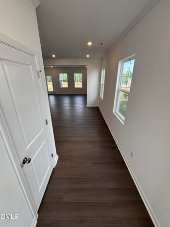 293 Beachcomber Dr, Lillington, NC 27546