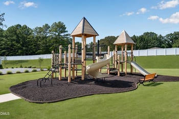 293 Beachcomber Dr, Lillington, NC 27546
