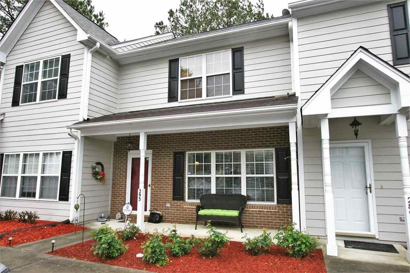 293 Dairy Rd, Clayton, NC 27520