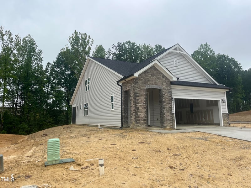 293 Providence Creek Dr, Fuquay Varina, NC 27526