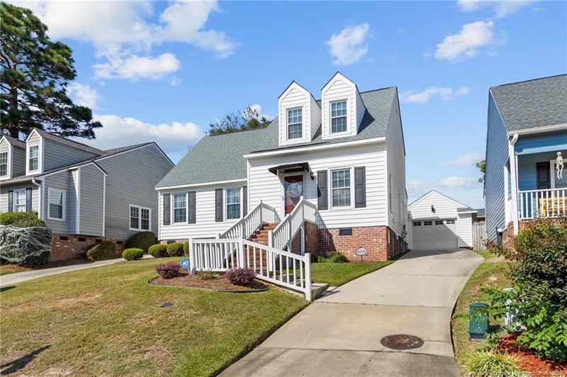 2930 Amelia Dr, Fayetteville, NC 28304
