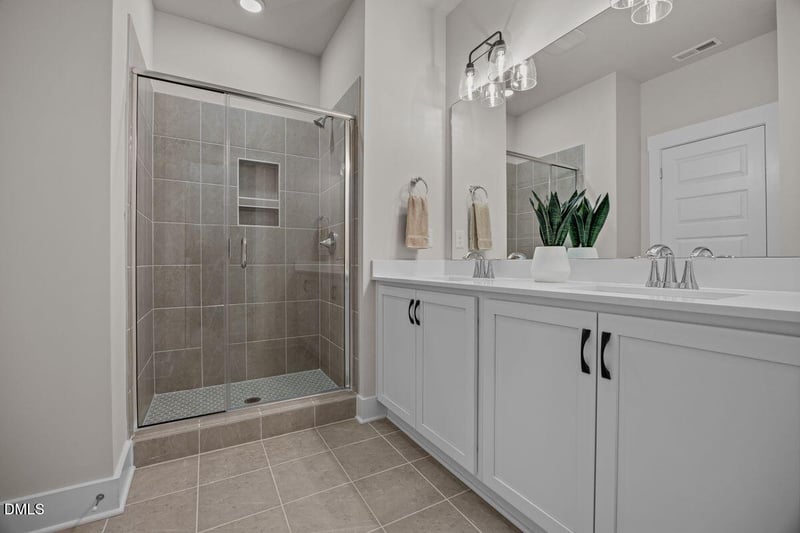 2932 Alyssa Ct, Raleigh, NC 27604