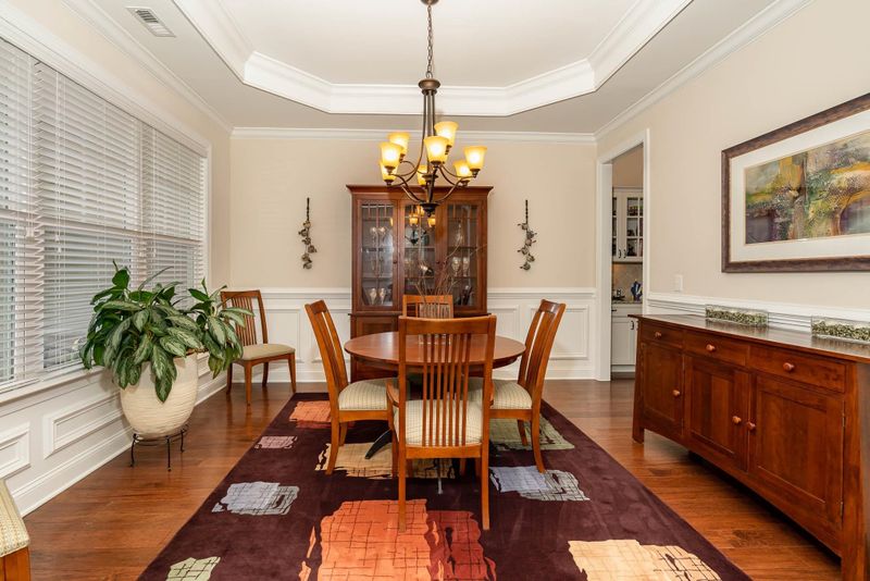 2932 Charleston Oaks Dr, Raleigh, NC 27614