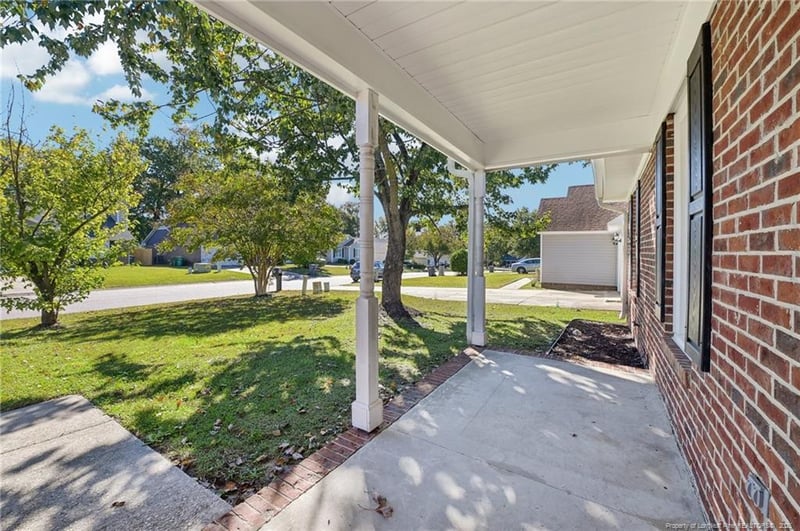 2932 Chillingworth Dr, Fayetteville, NC 28306