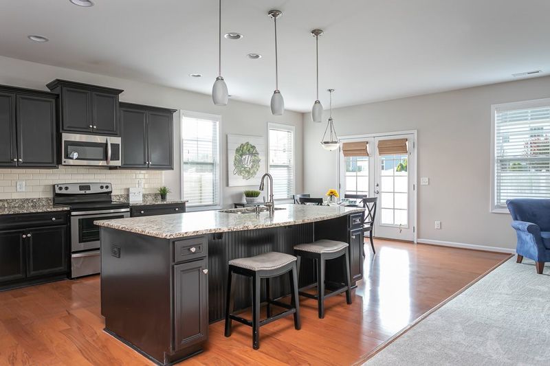 2932 Landing Falls Ln, Raleigh, NC 27616