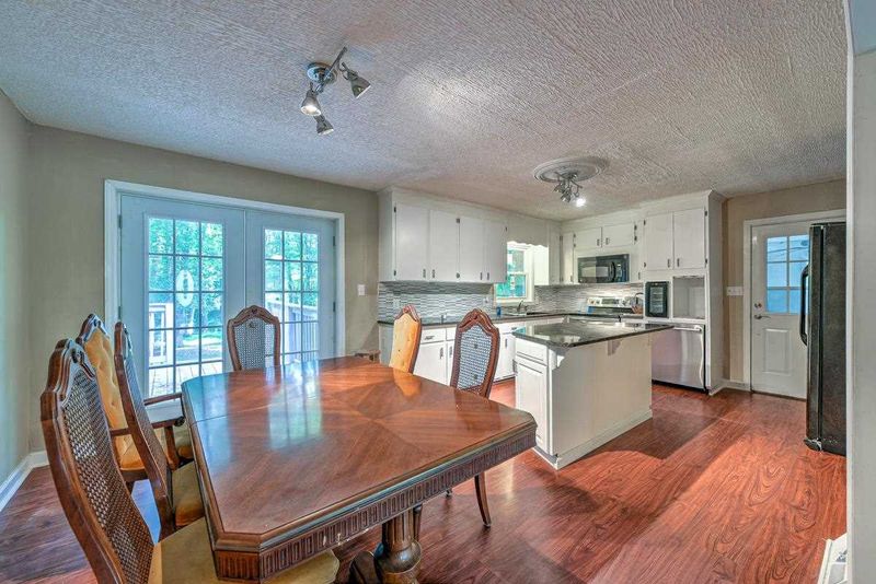 2932 Old Us 1 Hw, New Hill, NC 27562