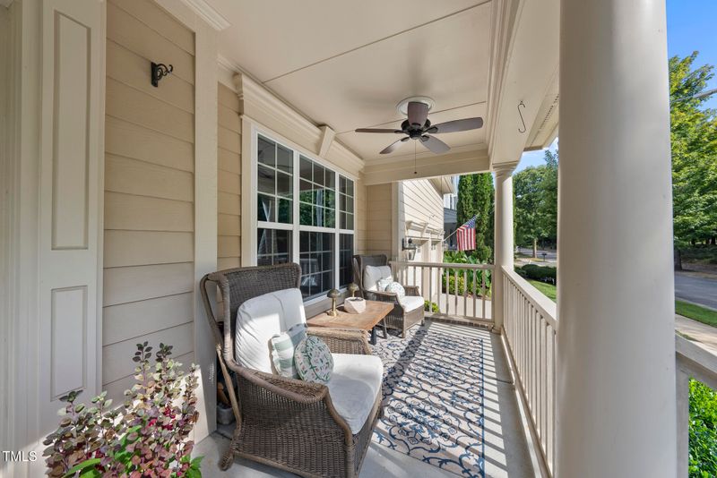 2933 Grandview Heights Ln, Raleigh, NC 27614